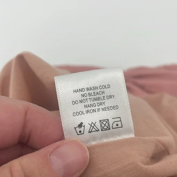 Privacy Please Off Shoulder Dress in Pink S A21 - Picture 5 of 8